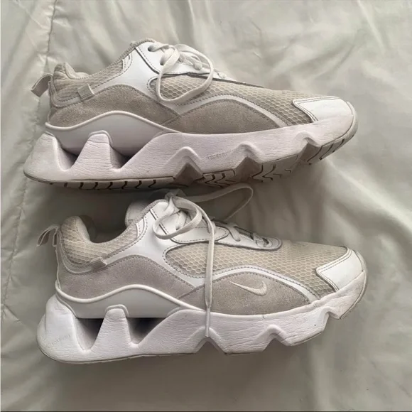 Stylish White and Cream Women's Sneakers - Picture 3 of 6